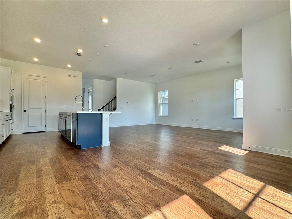For Sale: $859,990 (5 beds, 4 baths, 3260 Square Feet)