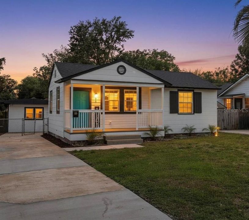 For Sale: $250,000 (3 beds, 2 baths, 1525 Square Feet)