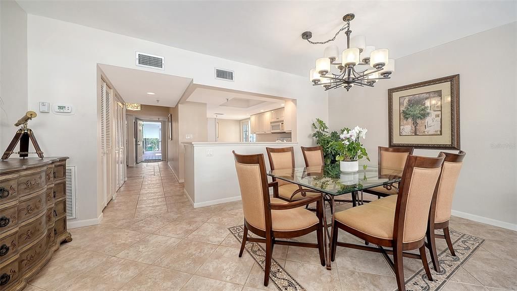 For Sale: $1,090,000 (3 beds, 3 baths, 2092 Square Feet)