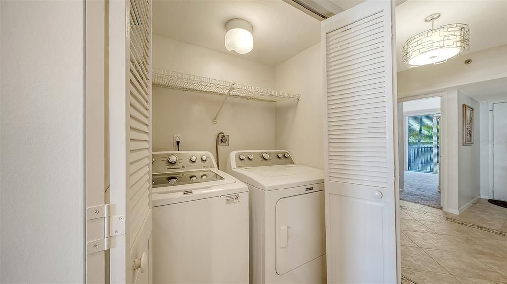 For Sale: $1,090,000 (3 beds, 3 baths, 2092 Square Feet)