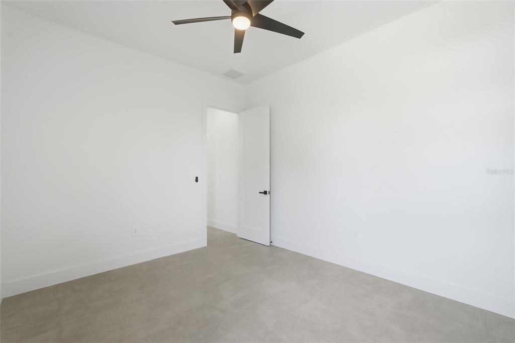 En Venta: $385,000 (3 camas, 2 baños, 1691 Pies cuadrados)