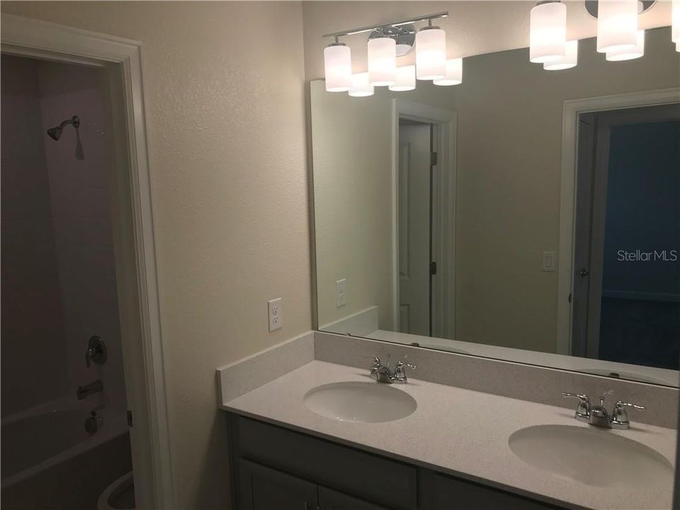 For Rent: $2,900 (4 beds, 3 baths, 2486 Square Feet)