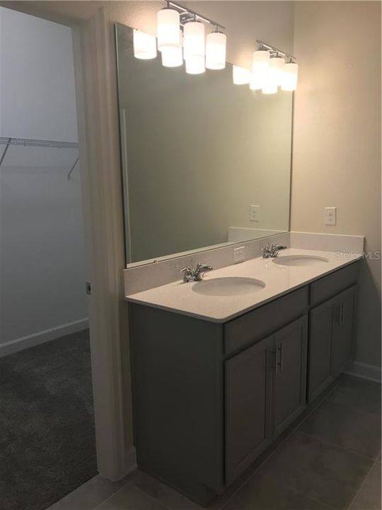 For Rent: $2,900 (4 beds, 3 baths, 2486 Square Feet)