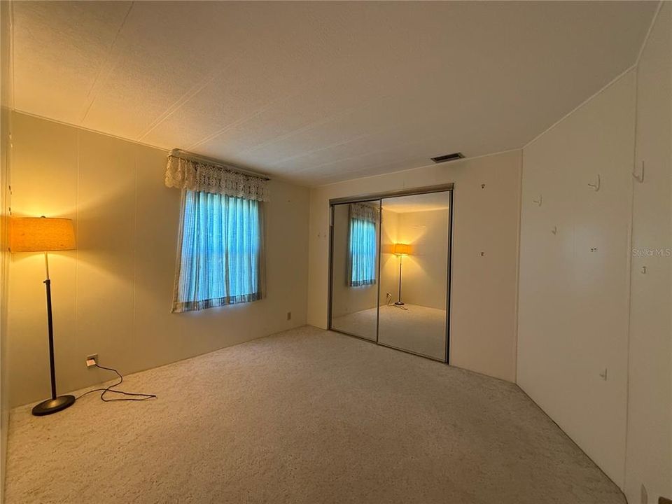 For Sale: $175,000 (2 beds, 2 baths, 1248 Square Feet)