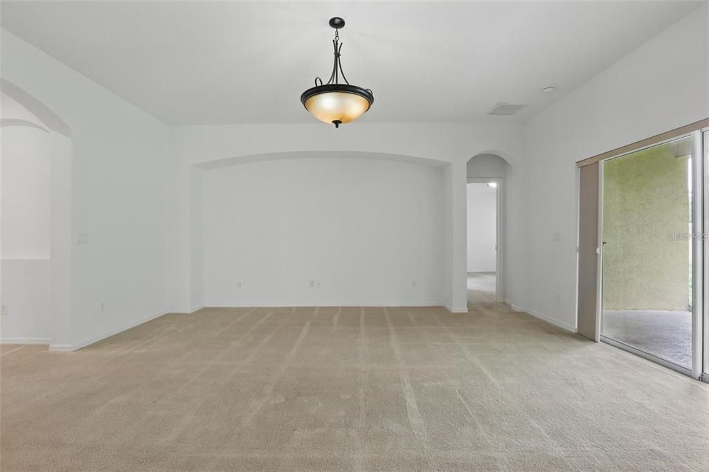 For Sale: $299,900 (4 beds, 2 baths, 2130 Square Feet)