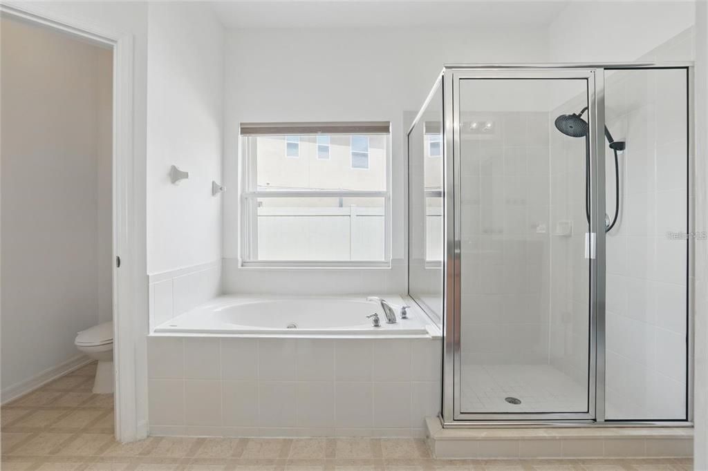 For Sale: $299,900 (4 beds, 2 baths, 2130 Square Feet)