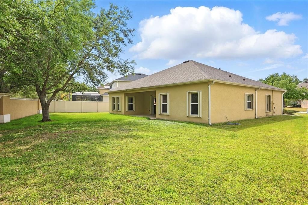For Sale: $299,900 (4 beds, 2 baths, 2130 Square Feet)