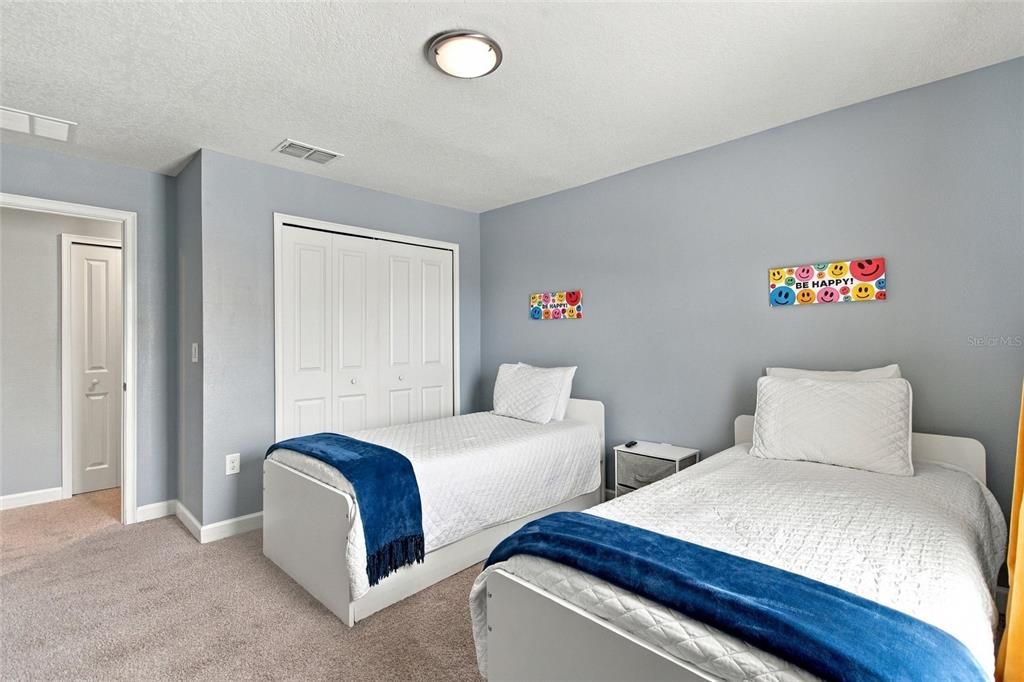 For Sale: $339,000 (4 beds, 3 baths, 1902 Square Feet)