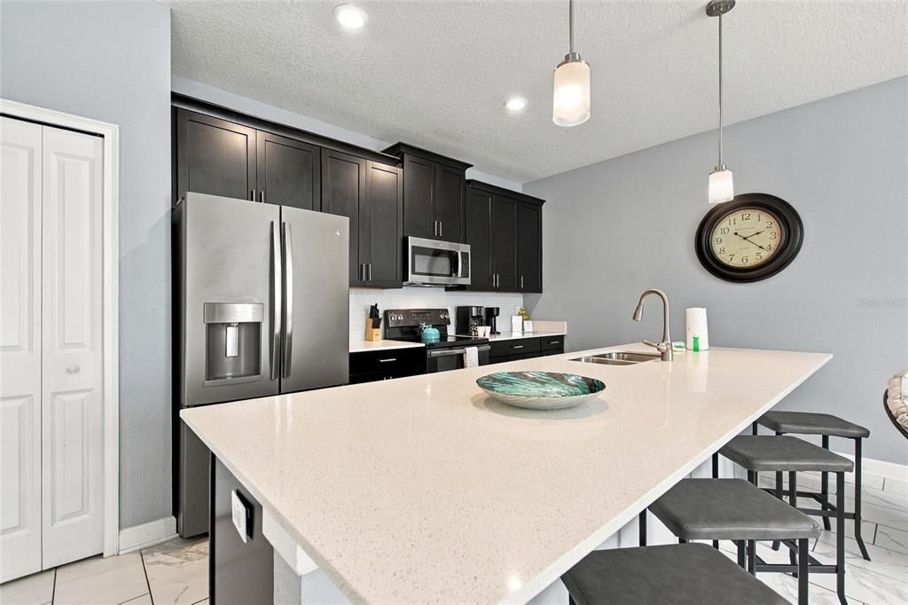 For Sale: $339,000 (4 beds, 3 baths, 1902 Square Feet)