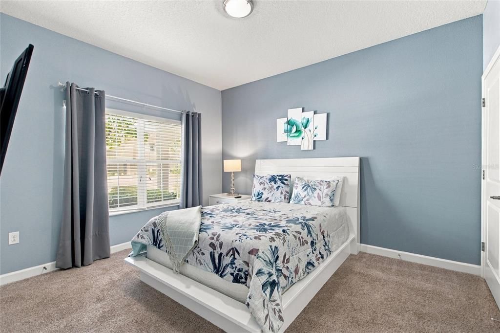 For Sale: $339,000 (4 beds, 3 baths, 1902 Square Feet)