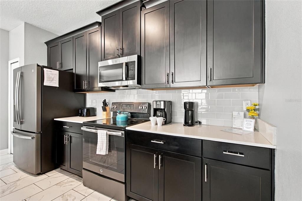 For Sale: $339,000 (4 beds, 3 baths, 1902 Square Feet)