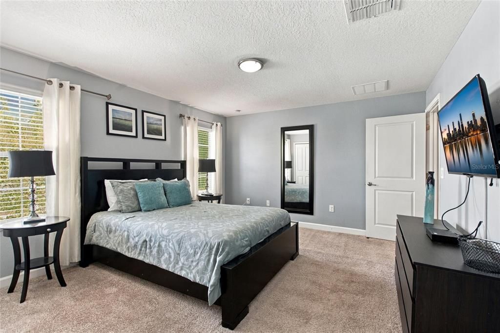 For Sale: $339,000 (4 beds, 3 baths, 1902 Square Feet)