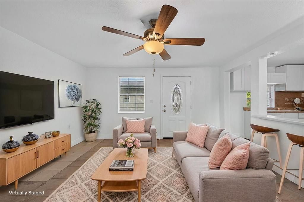 For Sale: $325,000 (4 beds, 3 baths, 2186 Square Feet)