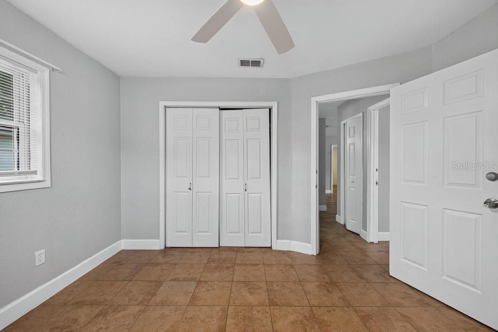 For Sale: $325,000 (4 beds, 3 baths, 2186 Square Feet)