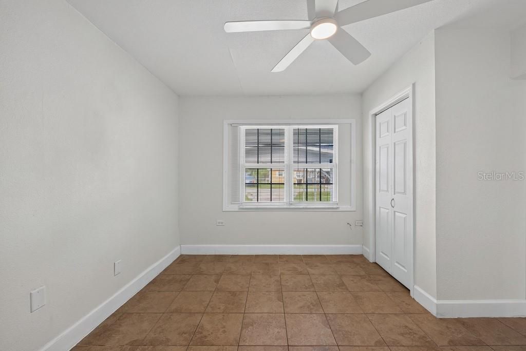 For Sale: $325,000 (4 beds, 3 baths, 2186 Square Feet)