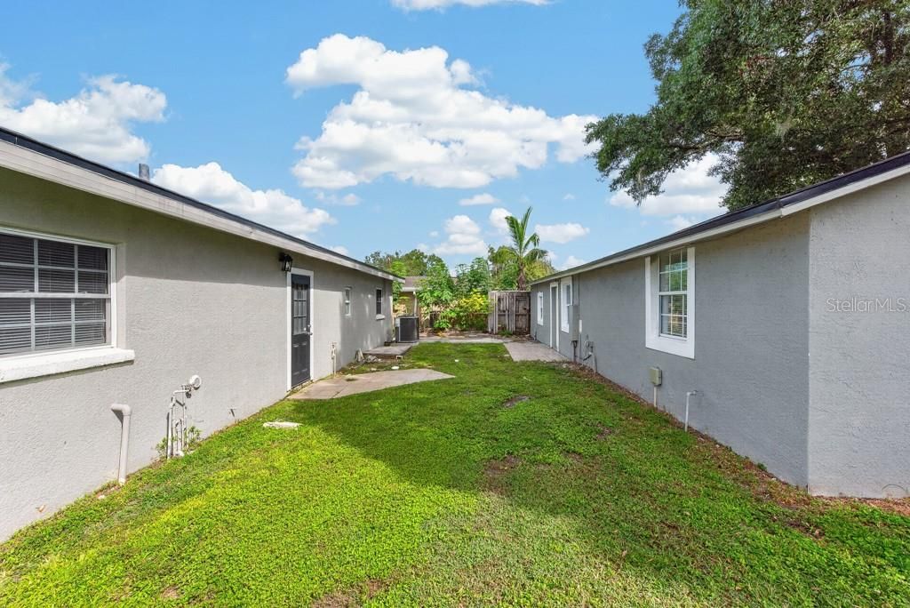 For Sale: $325,000 (4 beds, 3 baths, 2186 Square Feet)