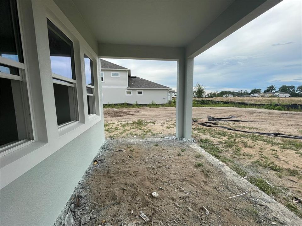 For Sale: $785,000 (5 beds, 4 baths, 2823 Square Feet)