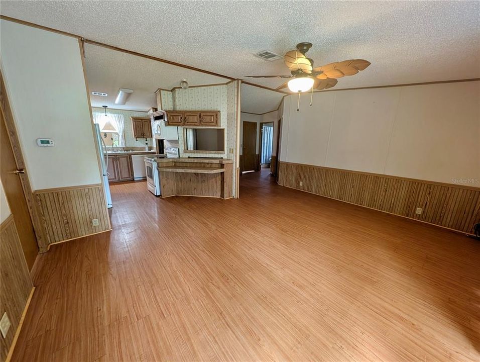 En Venta: $166,000 (2 camas, 2 baños, 1432 Pies cuadrados)