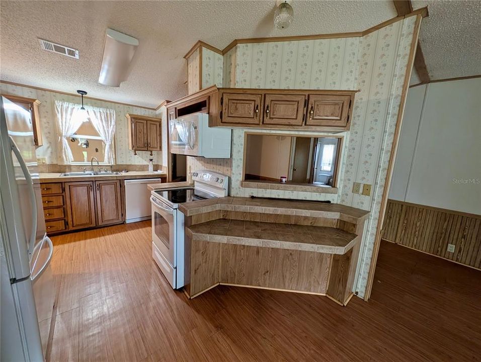 En Venta: $166,000 (2 camas, 2 baños, 1432 Pies cuadrados)