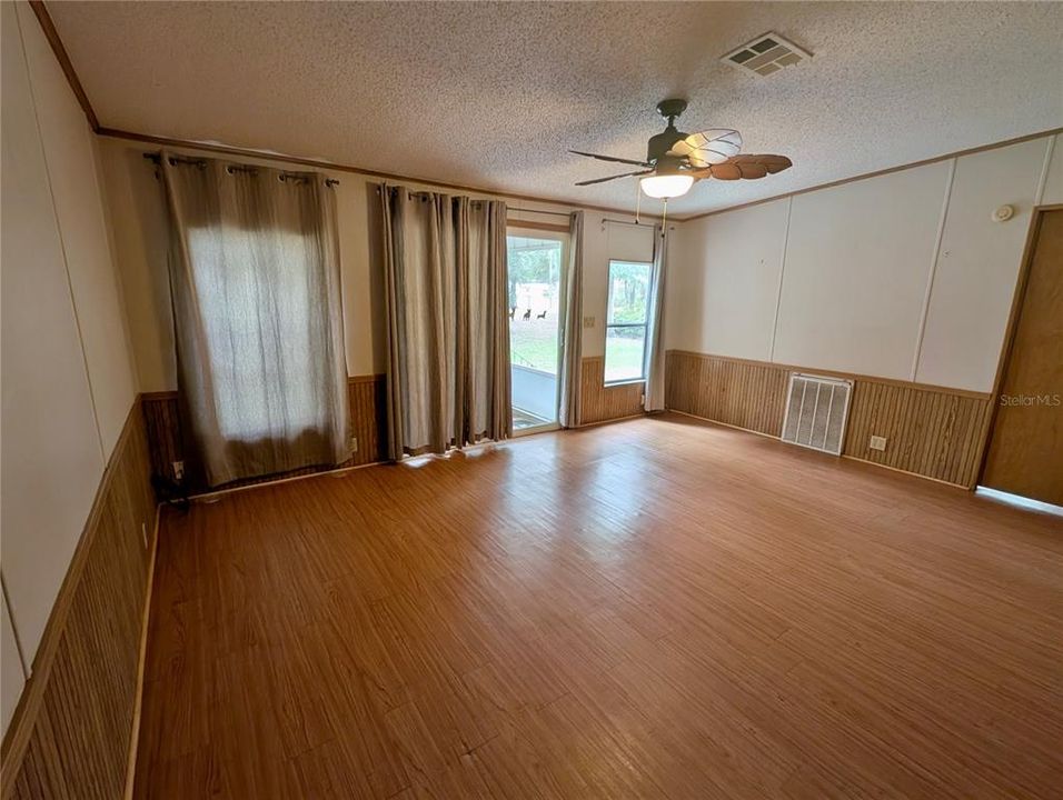 En Venta: $166,000 (2 camas, 2 baños, 1432 Pies cuadrados)