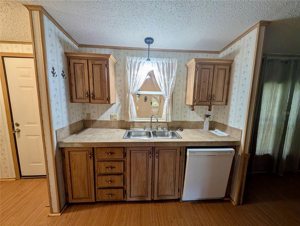 En Venta: $166,000 (2 camas, 2 baños, 1432 Pies cuadrados)