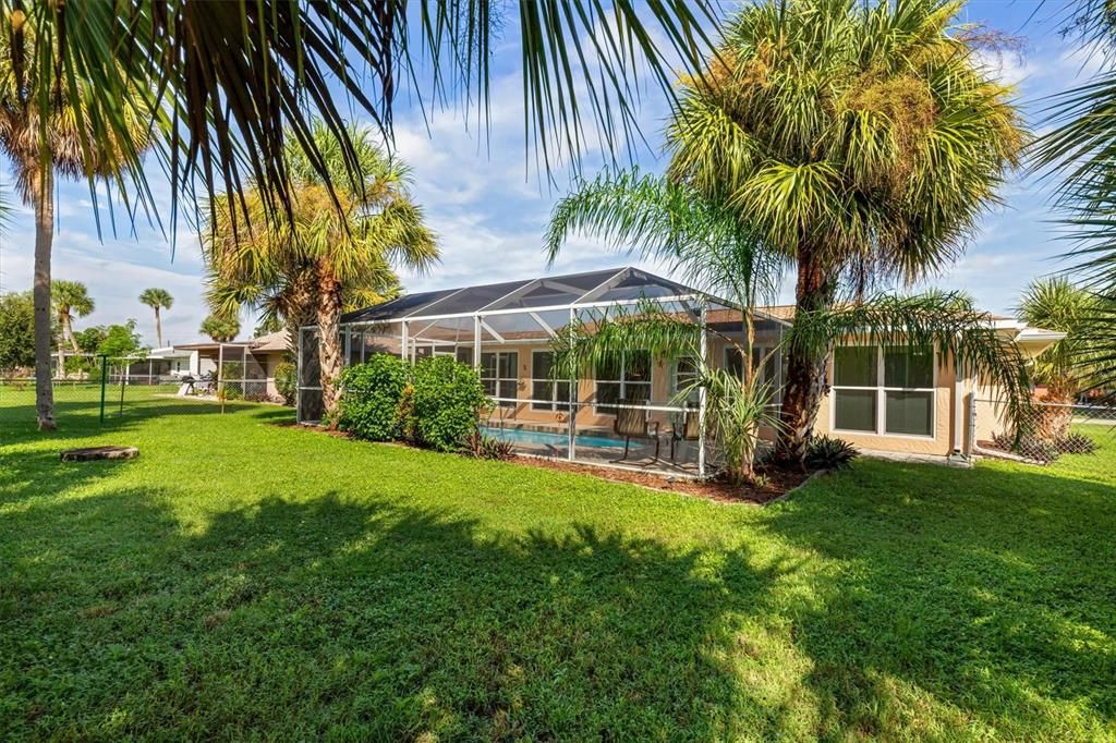 На продажу: $337,600 (3 спален, 2 ванн, 1815 Квадратных фут)