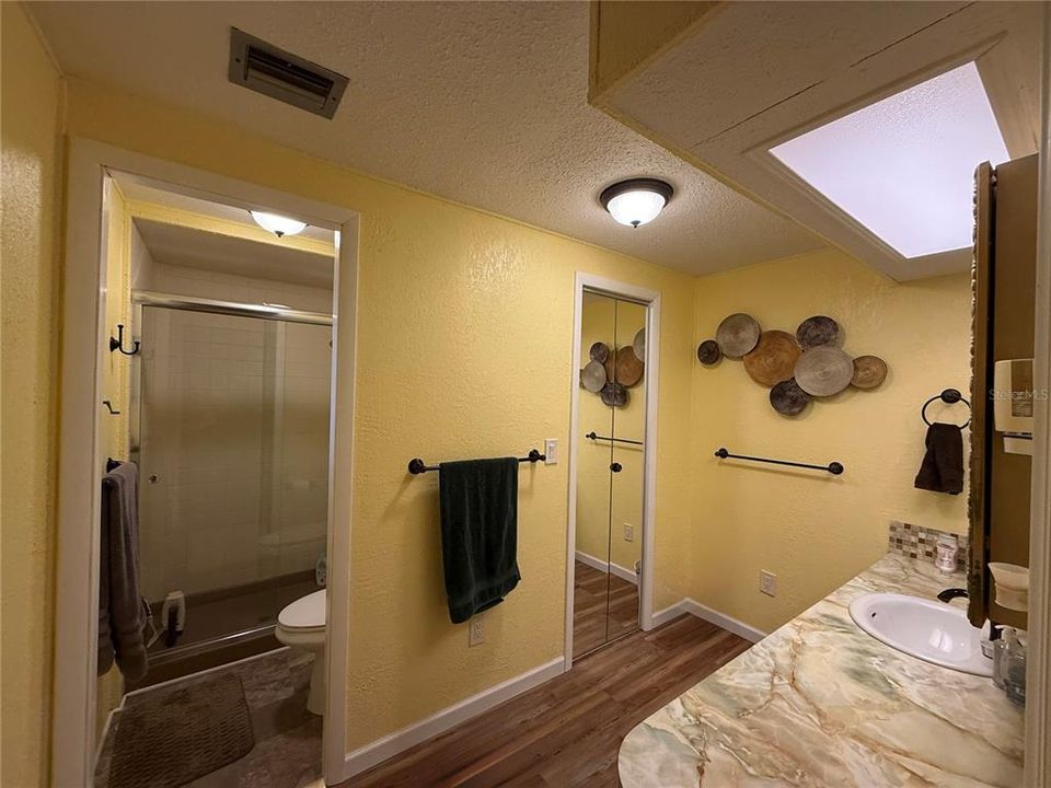 For Sale: $165,000 (2 beds, 2 baths, 1200 Square Feet)