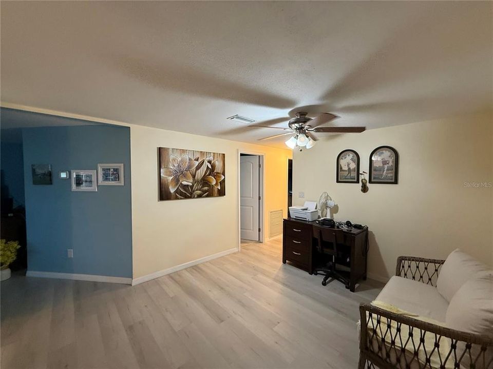 For Sale: $165,000 (2 beds, 2 baths, 1200 Square Feet)