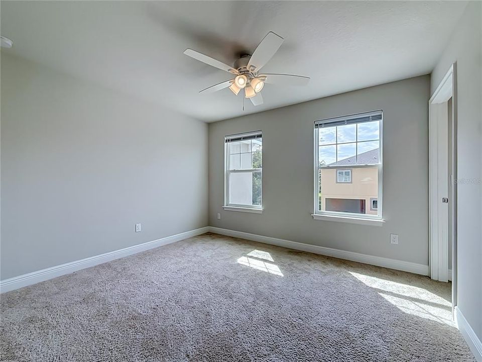 For Rent: $3,200 (3 beds, 2 baths, 2281 Square Feet)