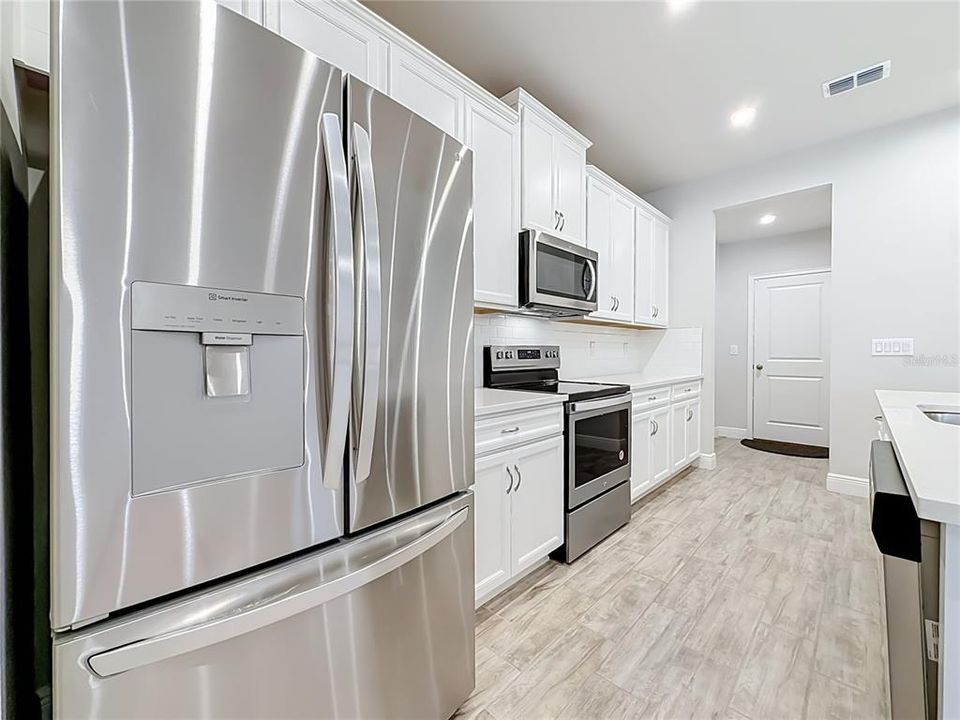 For Rent: $3,200 (3 beds, 2 baths, 2281 Square Feet)