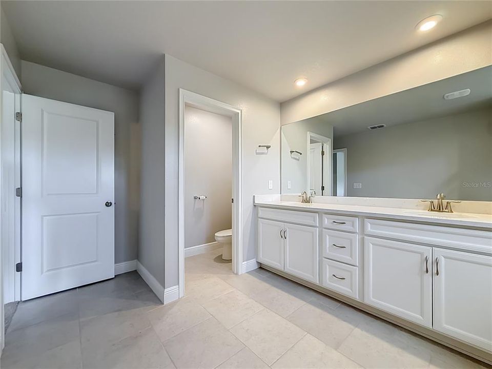 For Rent: $3,200 (3 beds, 2 baths, 2281 Square Feet)
