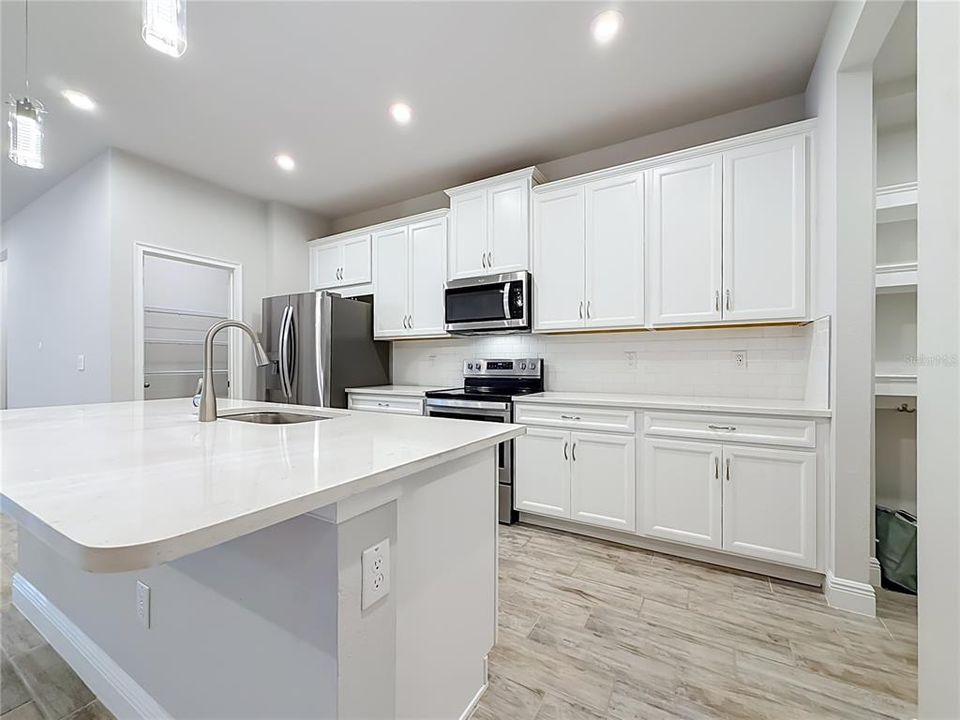 For Rent: $3,200 (3 beds, 2 baths, 2281 Square Feet)