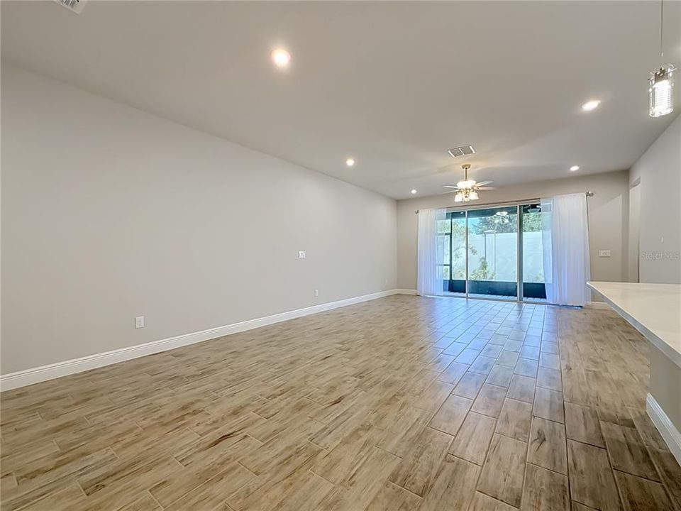 For Rent: $3,200 (3 beds, 2 baths, 2281 Square Feet)