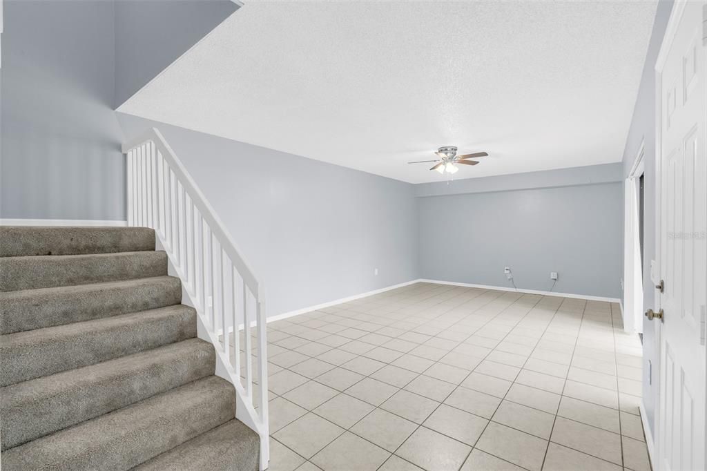 For Sale: $225,000 (2 beds, 2 baths, 1285 Square Feet)