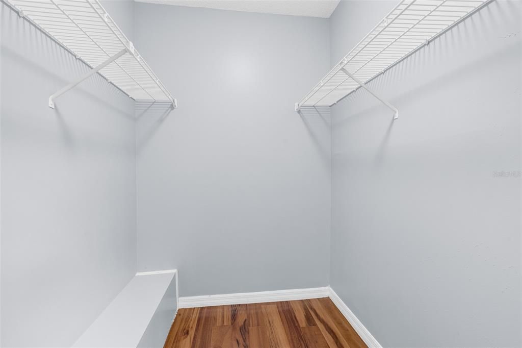 For Sale: $225,000 (2 beds, 2 baths, 1285 Square Feet)