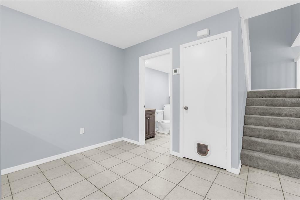 For Sale: $225,000 (2 beds, 2 baths, 1285 Square Feet)