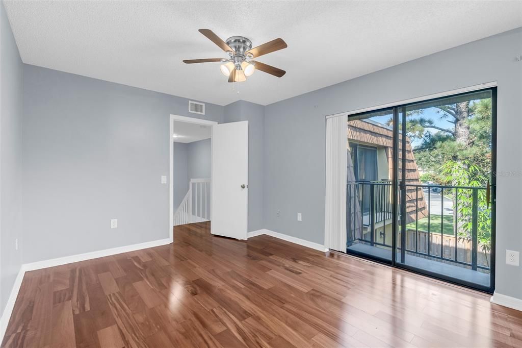 For Sale: $225,000 (2 beds, 2 baths, 1285 Square Feet)