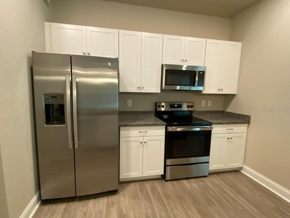For Rent: $1,850 (3 beds, 2 baths, 1600 Square Feet)