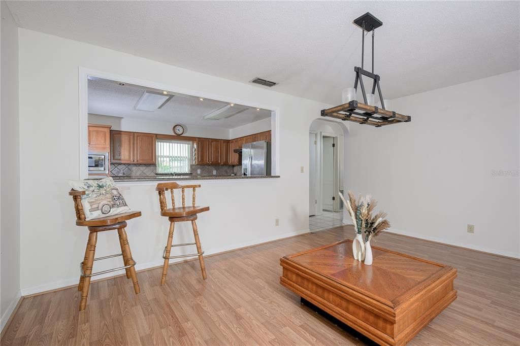 For Sale: $350,000 (3 beds, 1 baths, 1501 Square Feet)