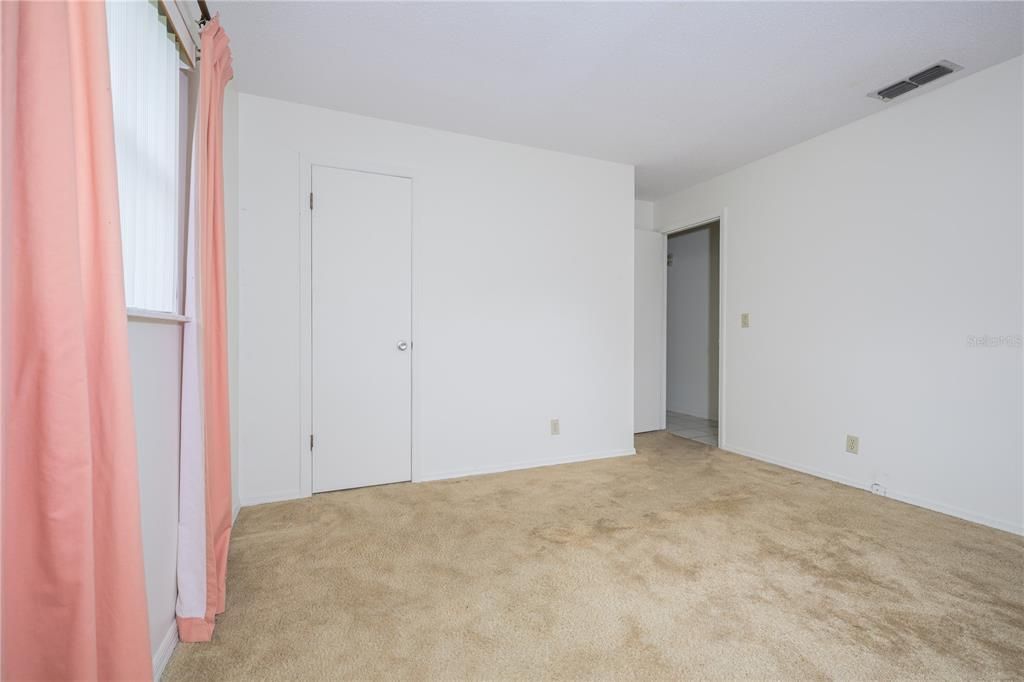 For Sale: $350,000 (3 beds, 1 baths, 1501 Square Feet)