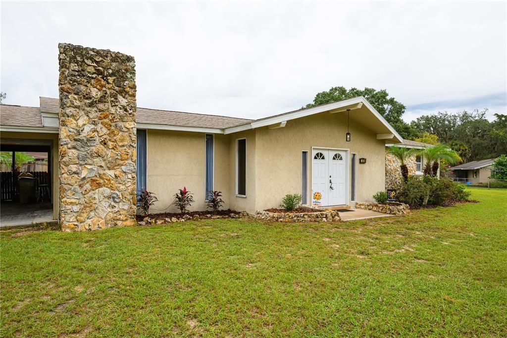 For Sale: $350,000 (3 beds, 1 baths, 1501 Square Feet)