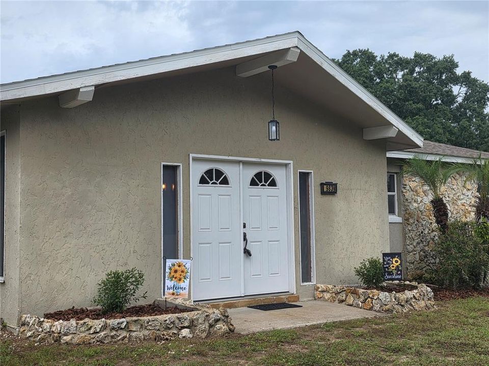 For Sale: $350,000 (3 beds, 1 baths, 1501 Square Feet)