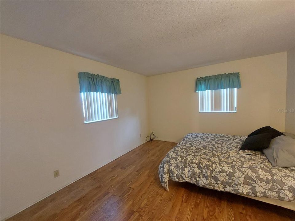 For Sale: $350,000 (3 beds, 1 baths, 1501 Square Feet)