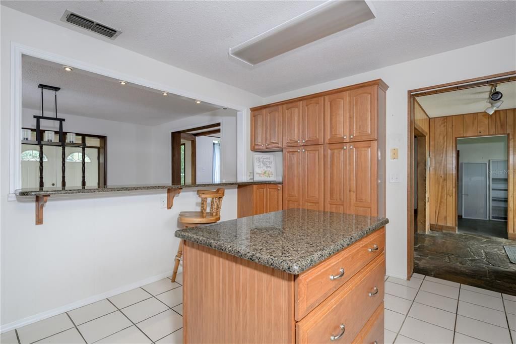 For Sale: $350,000 (3 beds, 1 baths, 1501 Square Feet)