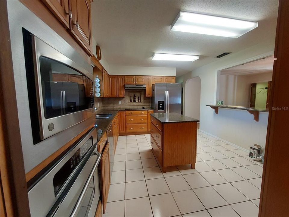 For Sale: $350,000 (3 beds, 1 baths, 1501 Square Feet)