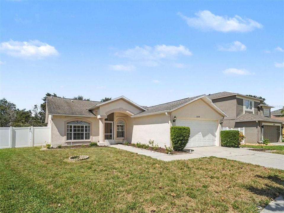 For Sale: $299,000 (3 beds, 2 baths, 1376 Square Feet)