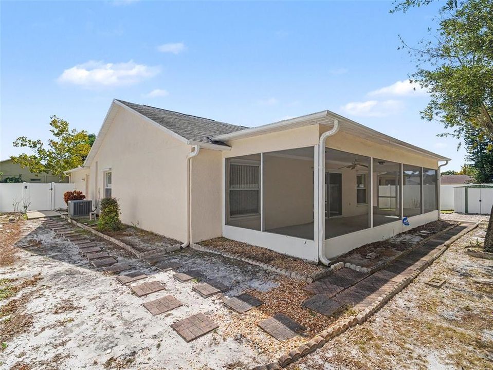 For Sale: $299,000 (3 beds, 2 baths, 1376 Square Feet)