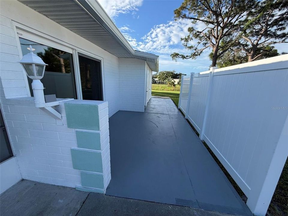 For Rent: $1,600 (2 beds, 1 baths, 800 Square Feet)