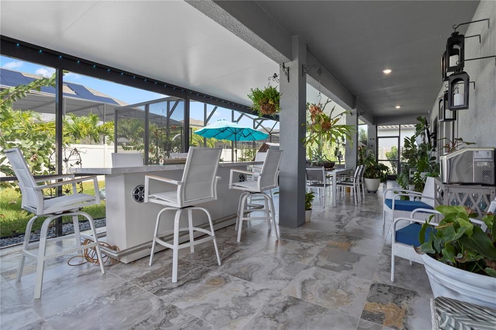 En Venta: $900,000 (4 camas, 3 baños, 2807 Pies cuadrados)