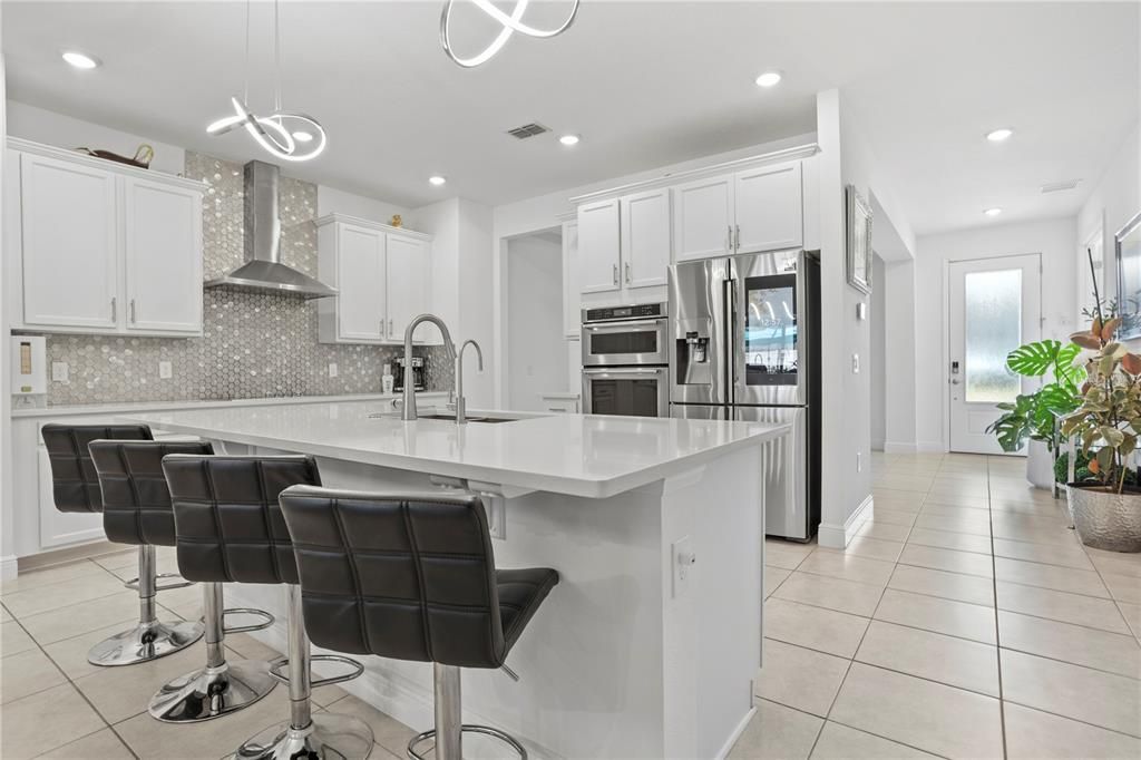 En Venta: $900,000 (4 camas, 3 baños, 2807 Pies cuadrados)